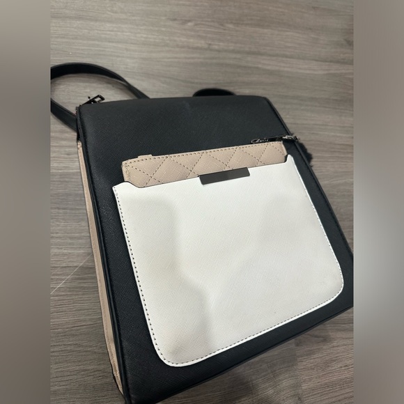 Bag - Picture 3 of 5